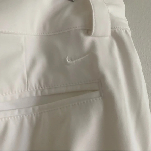 NWT NIKE White Mid Rise Bermuda Golf Shorts  10 1/2” Size 12 - Picture 6 of 10